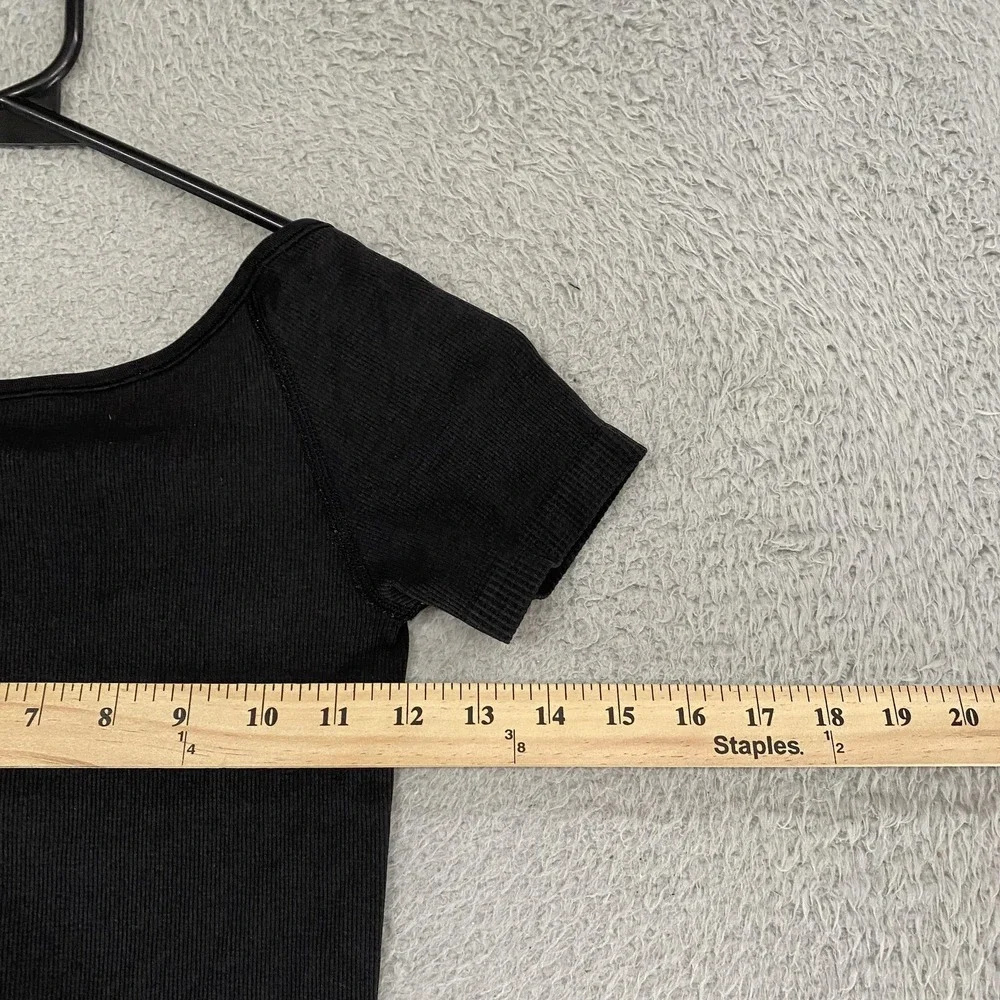 Lululemon Bodysuit Womens 2 / XS Seek Simplicity Short‎ Sleeve Low Back Ribbed